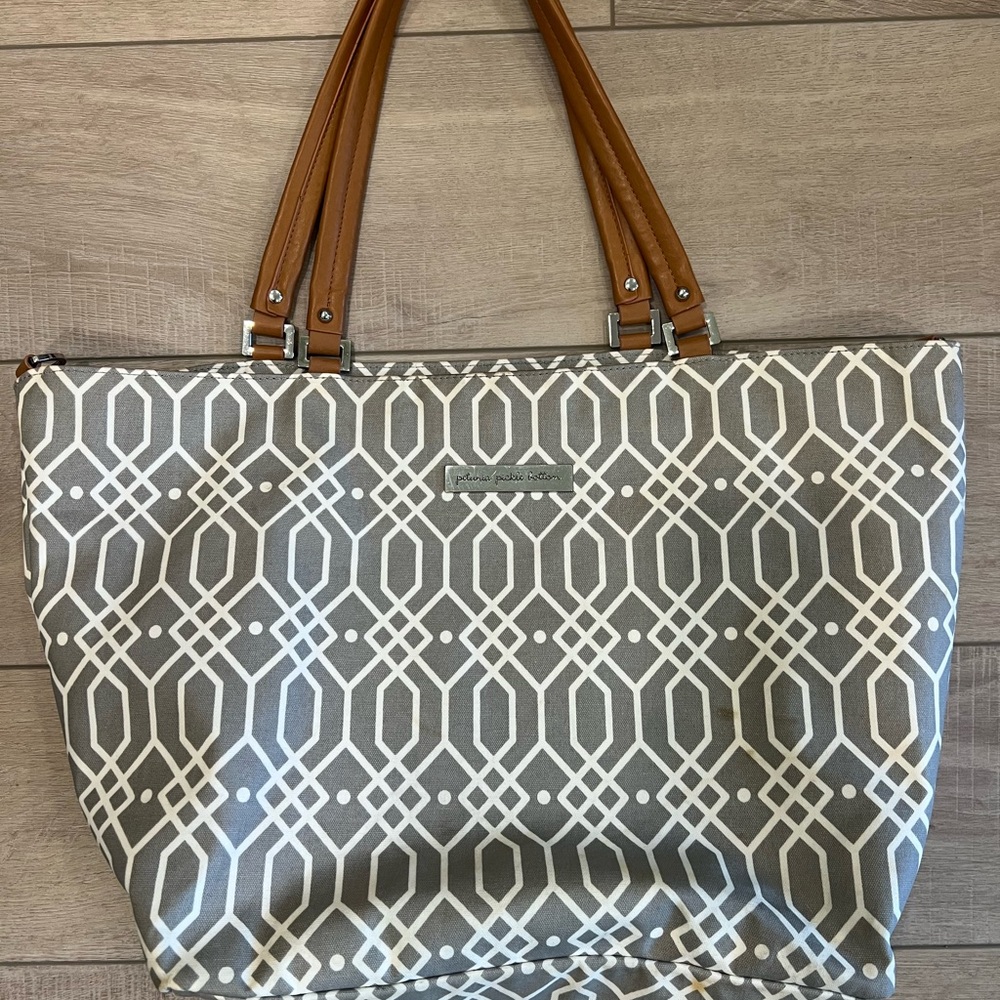 Petunia Pickle Bottom Diaper Bag Gray and White Tote Bag